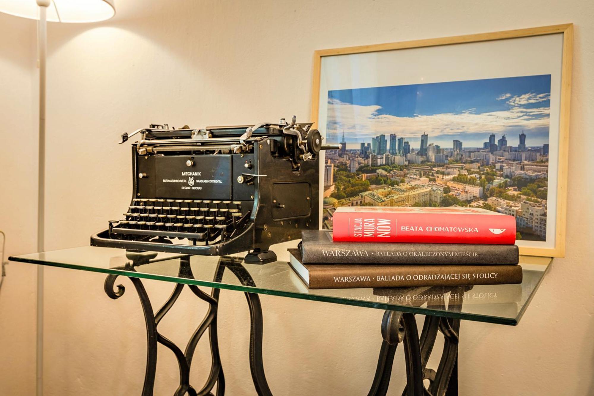 Na Muranowie - Mieszkanie Z Historia I In Muranow - A Flat With Warsaw History Экстерьер фото
